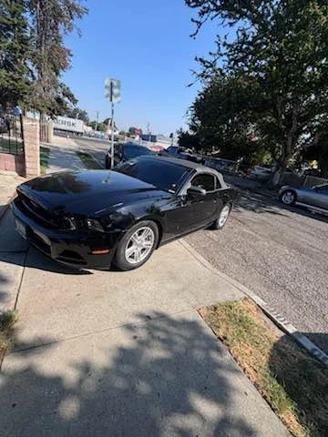 2013 Ford S197 Mustang - Image 3 of 5