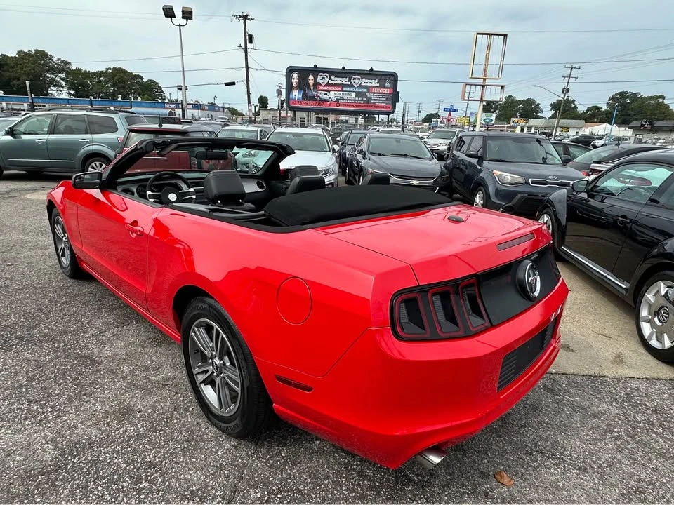 2013 Ford S197 Mustang - Image 8 of 20