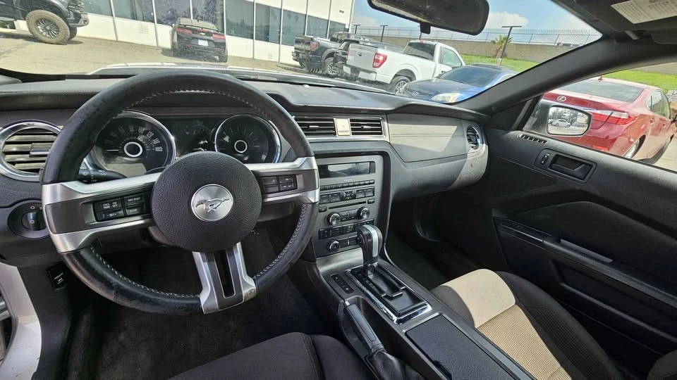 2013 Ford S197 Mustang - Image 10 of 12