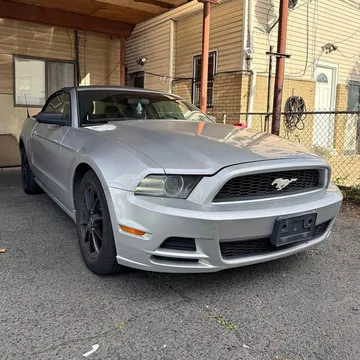 2013 Ford Mustang V6 Convertible