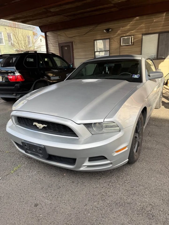 2013 Ford S197 Mustang - Image 6 of 15