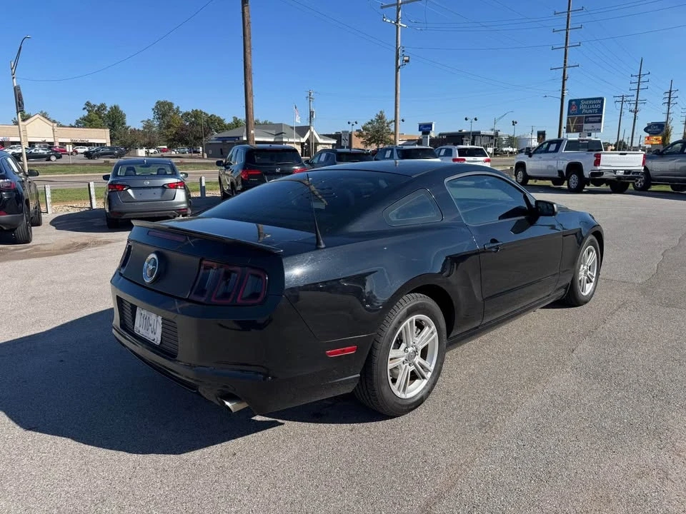 2013 Ford S197 Mustang - Image 4 of 11