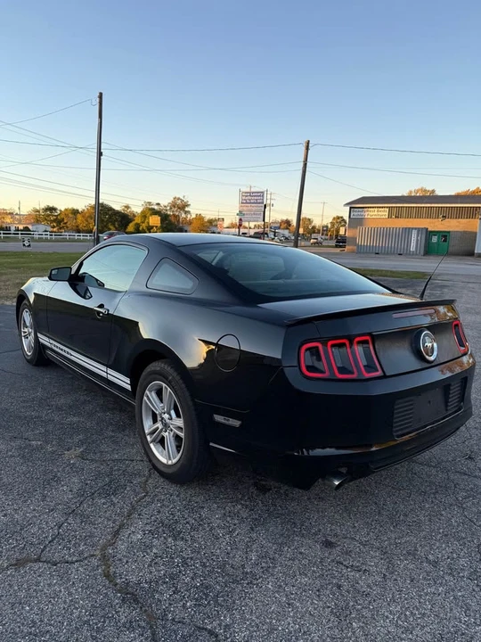 2013 Ford S197 Mustang - Image 4 of 8