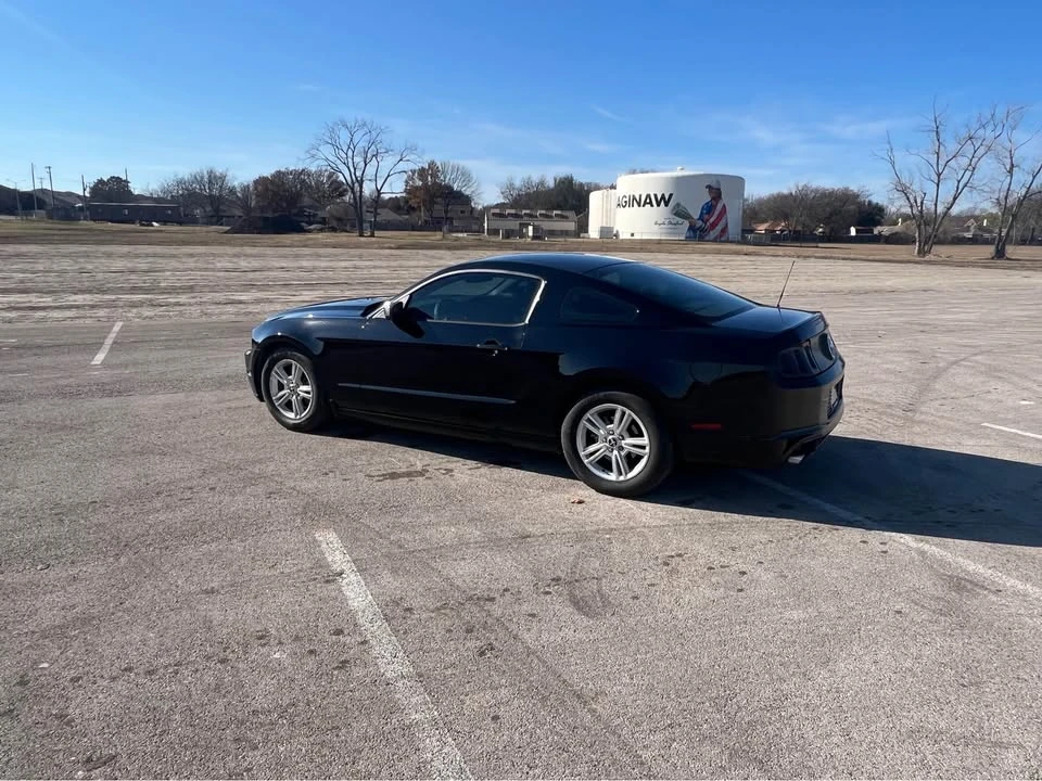 2013 Ford S197 Mustang - Image 4 of 12
