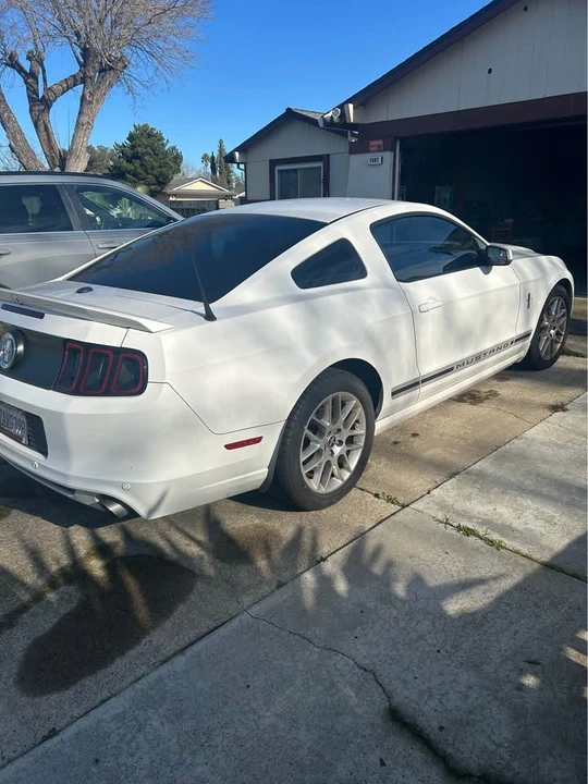 2013 Ford S197 Mustang - Image 3 of 4