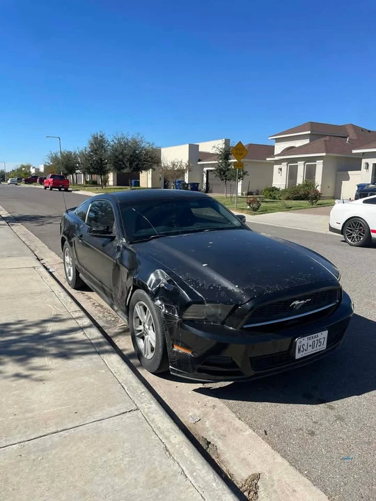 2013 Ford S197 Mustang - Image 2 of 5