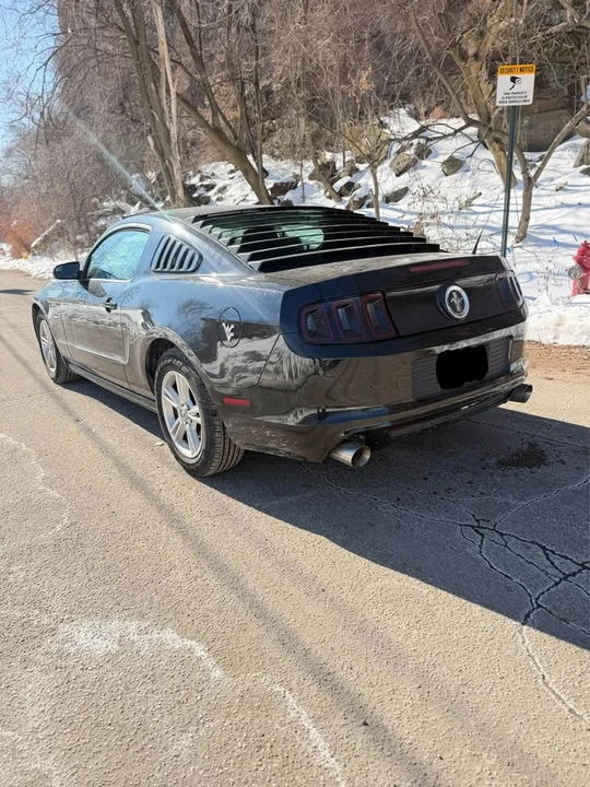 2013 Ford S197 Mustang - Image 2 of 9