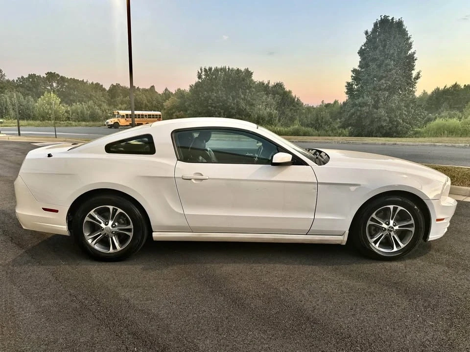 2013 Ford S197 Mustang - Image 7 of 19