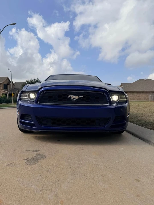 2013 Ford S197 Mustang - Image 2 of 8