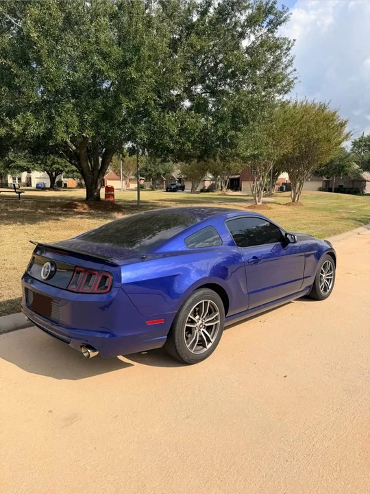 2013 Ford S197 Mustang - Image 4 of 8