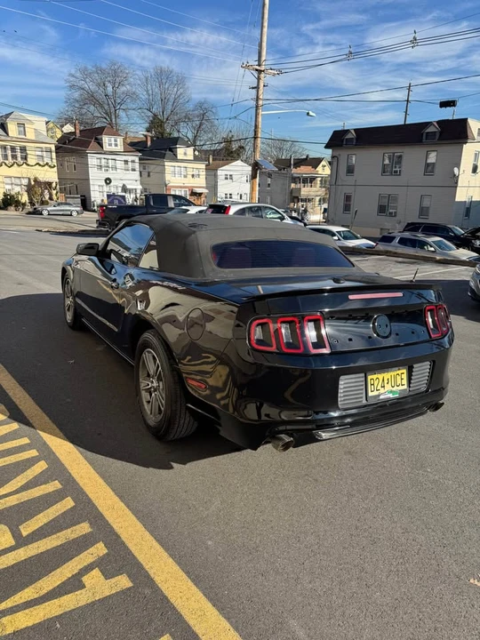 2013 Ford S197 Mustang - Image 4 of 8
