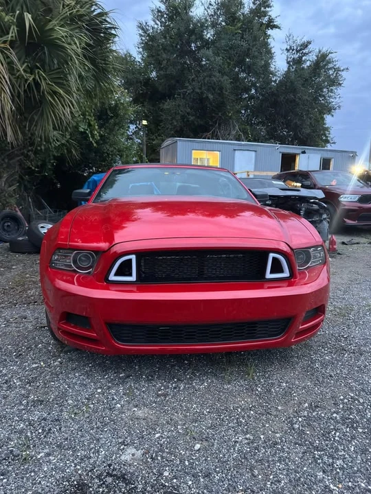 2013 Ford S197 Mustang - Image 2 of 13