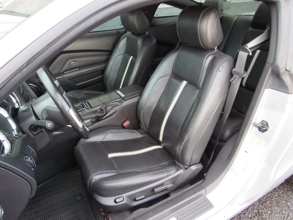 2013 Ford S197 Mustang - Image 2 of 20