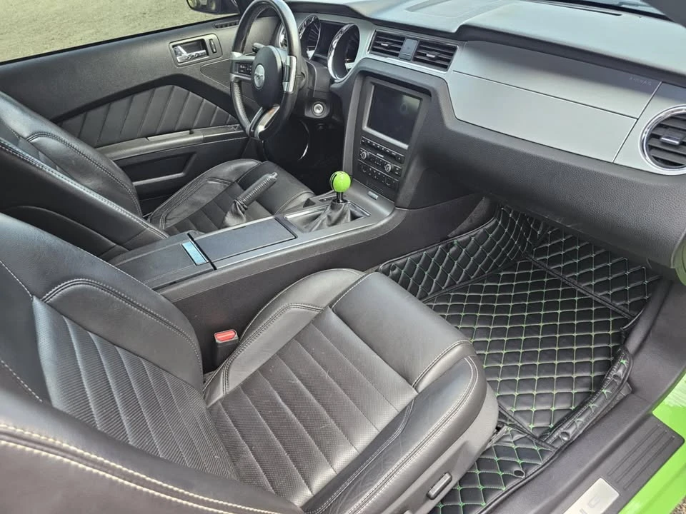 2013 Ford S197 Mustang - Image 8 of 16