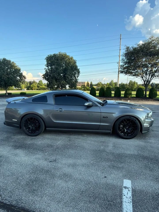2013 Ford S197 Mustang GT - Image 2 of 8