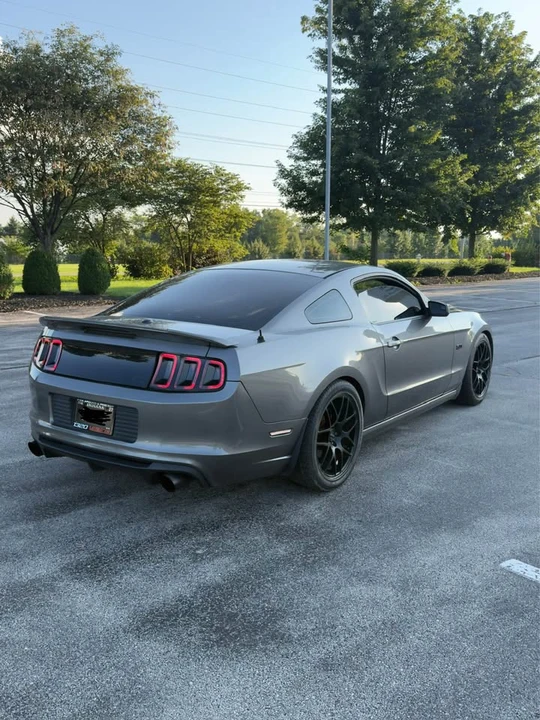 2013 Ford S197 Mustang GT - Image 3 of 8