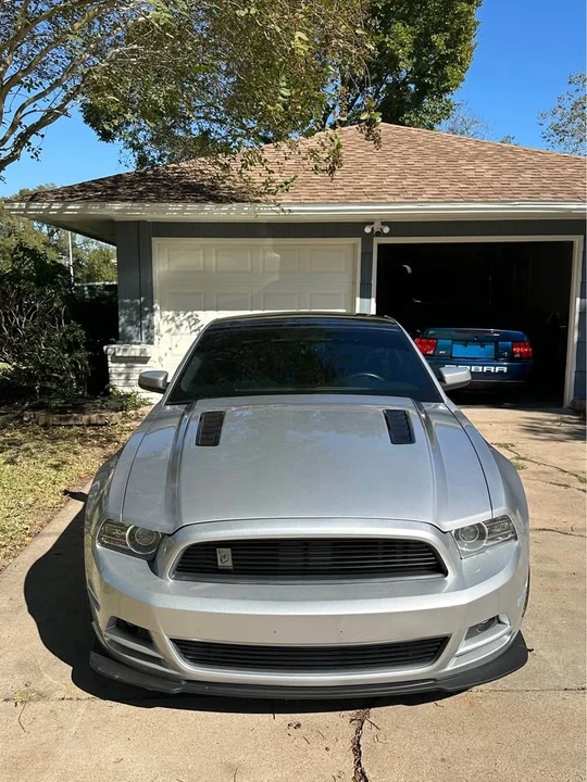 2013 Ford S197 Mustang - Image 2 of 14
