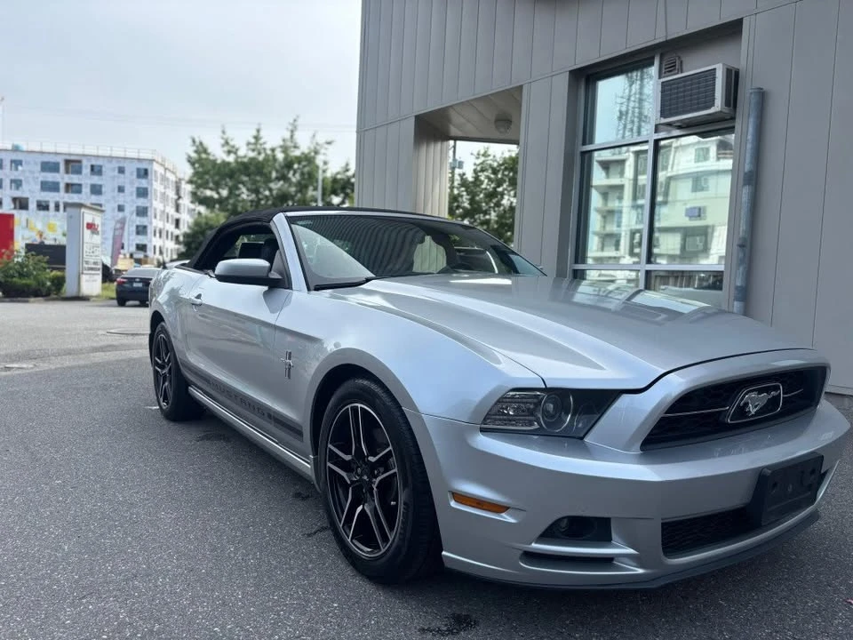 2013 Ford S197 Mustang - Image 8 of 19