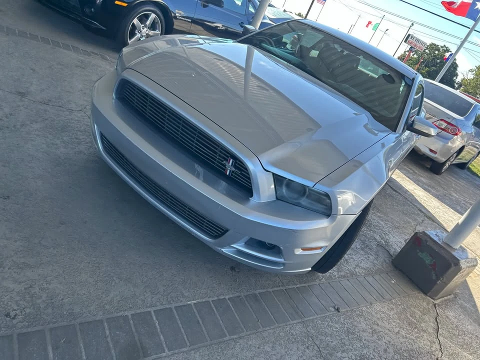 2013 Ford S197 Mustang - Image 3 of 7