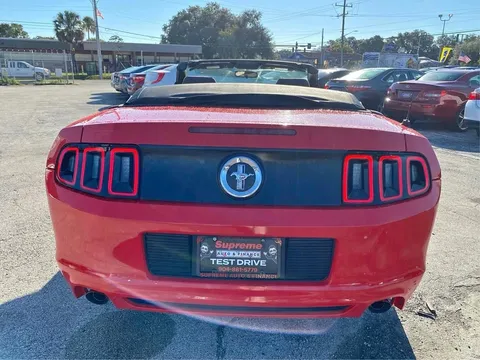 2013 Ford Mustang V6 Convertible
