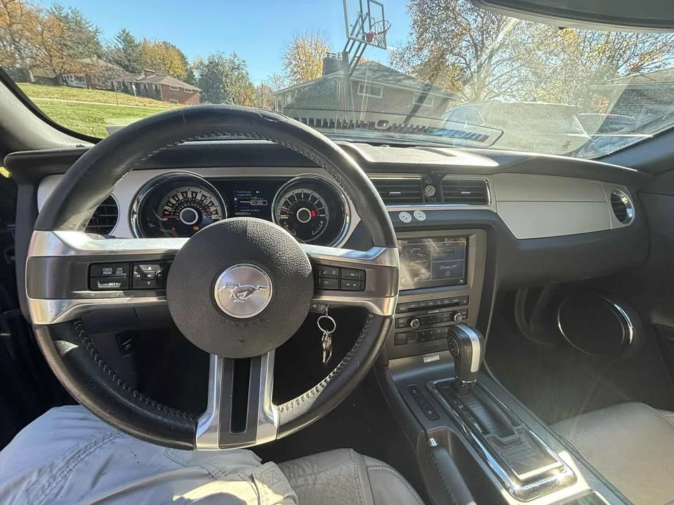 2013 Ford S197 Mustang - Image 3 of 8
