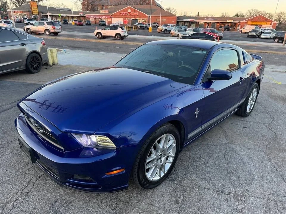 2013 Ford S197 Mustang - Image 3 of 16