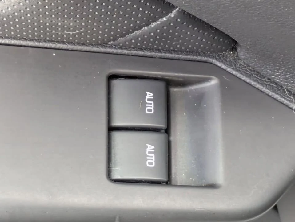 2013 Ford S197 Mustang - Image 17 of 20