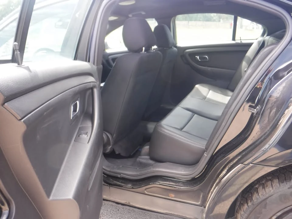 2013 Ford Taurus 6th Gen - Image 10 of 15