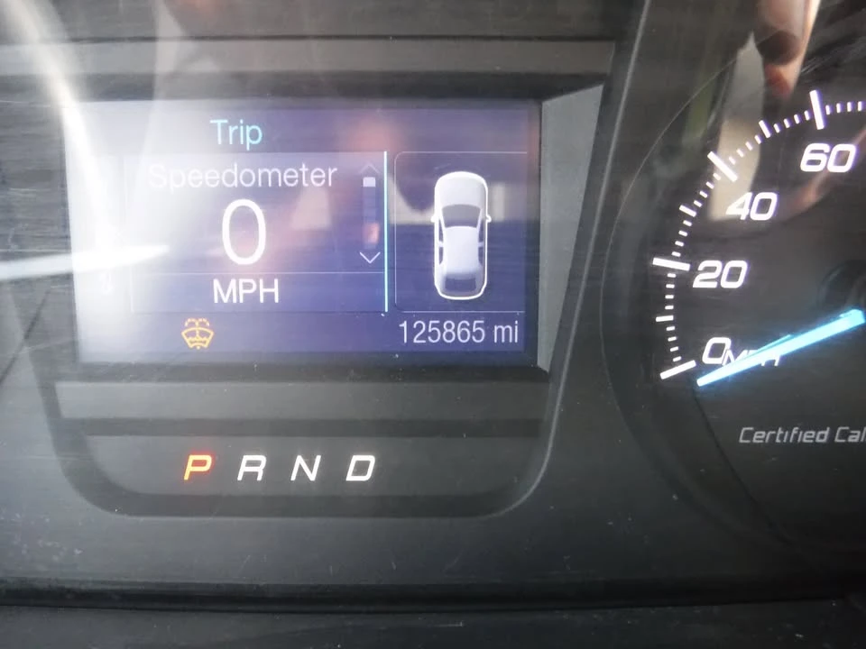 2013 Ford Taurus 6th Gen - Image 12 of 15