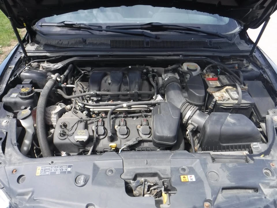 2013 Ford Taurus 6th Gen - Image 15 of 15