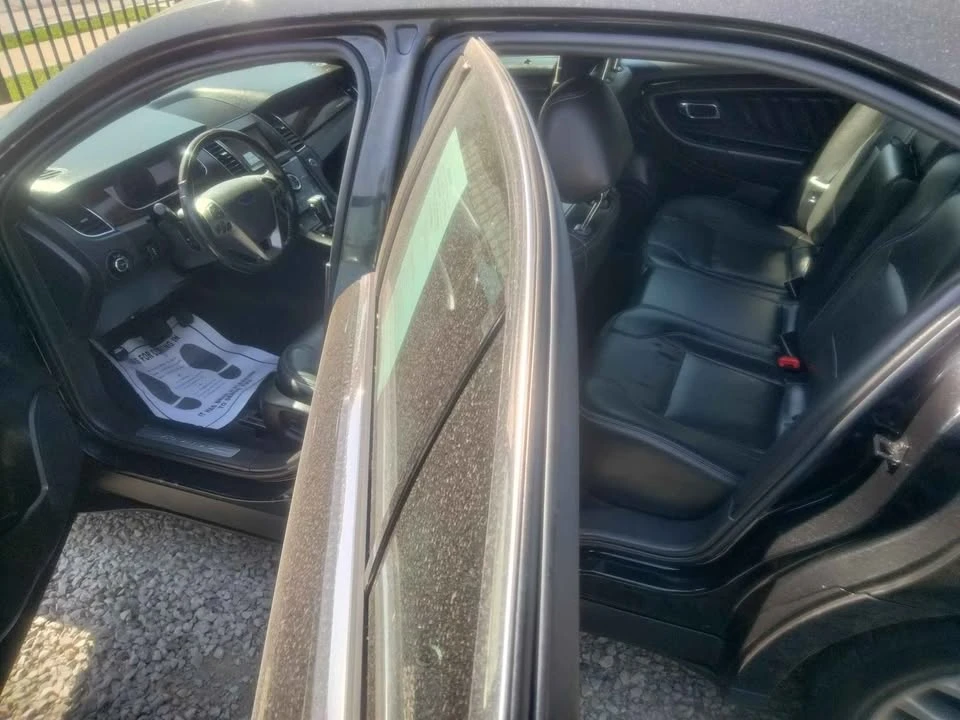 2013 Ford Taurus 6th Gen - Image 5 of 8