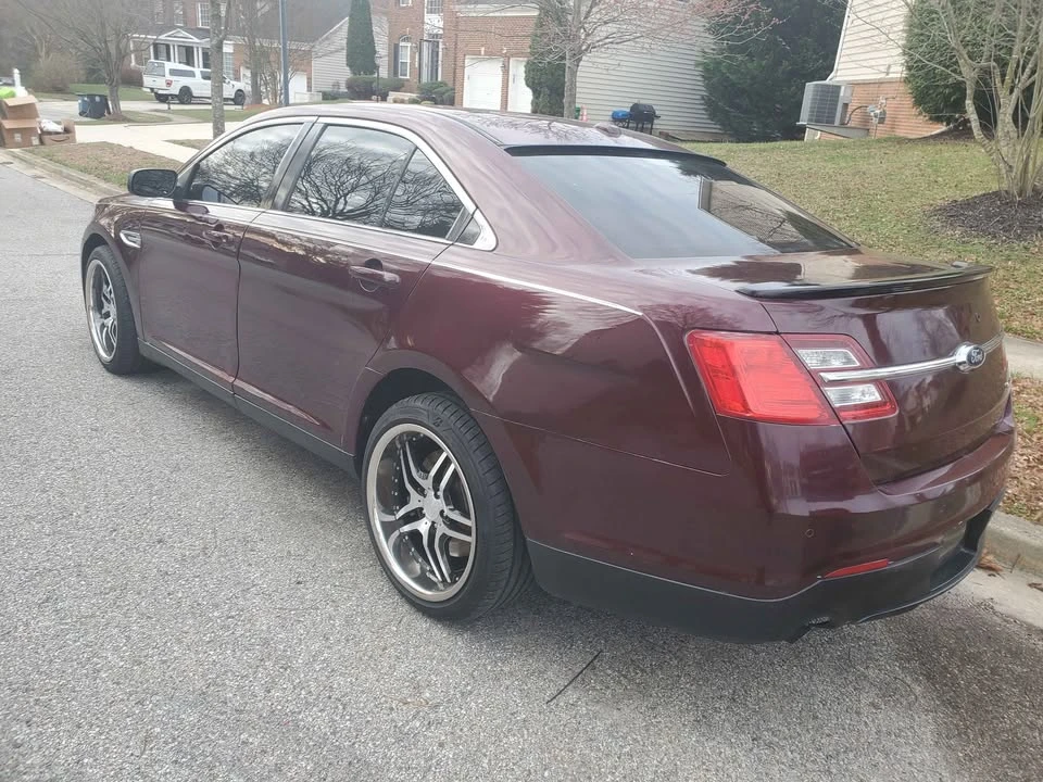 2013 Ford Taurus 6th Gen - Image 4 of 8