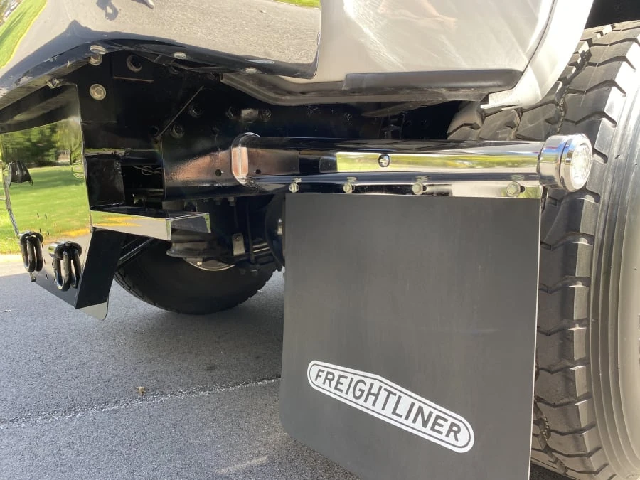 2013 Freightliner - Image 16 of 17