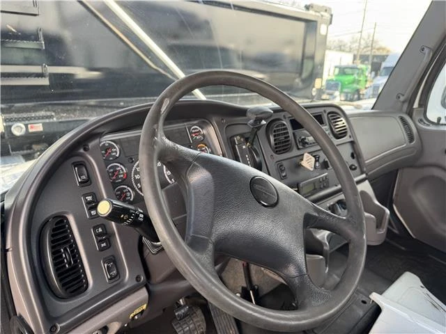 2013 Freightliner - Image 3 of 6
