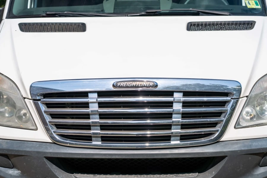 2013 Freightliner - Image 8 of 23