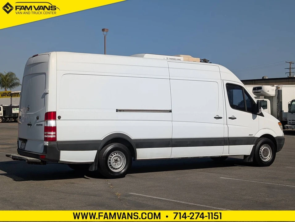2013 Freightliner - Image 2 of 12