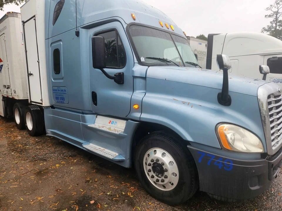 2013 Freightliner - Image 5 of 11