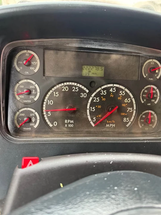 2013 Freightliner - Image 10 of 17