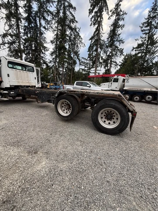 2013 Freightliner - Image 8 of 17