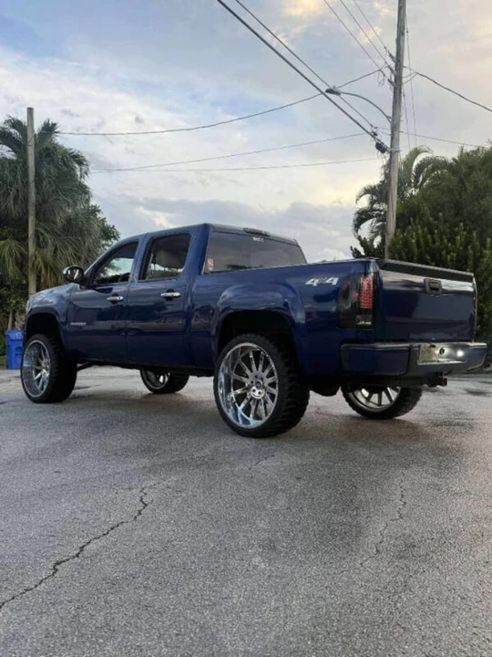 2013 GMC Sierra 3rd Gen - Image 5 of 12
