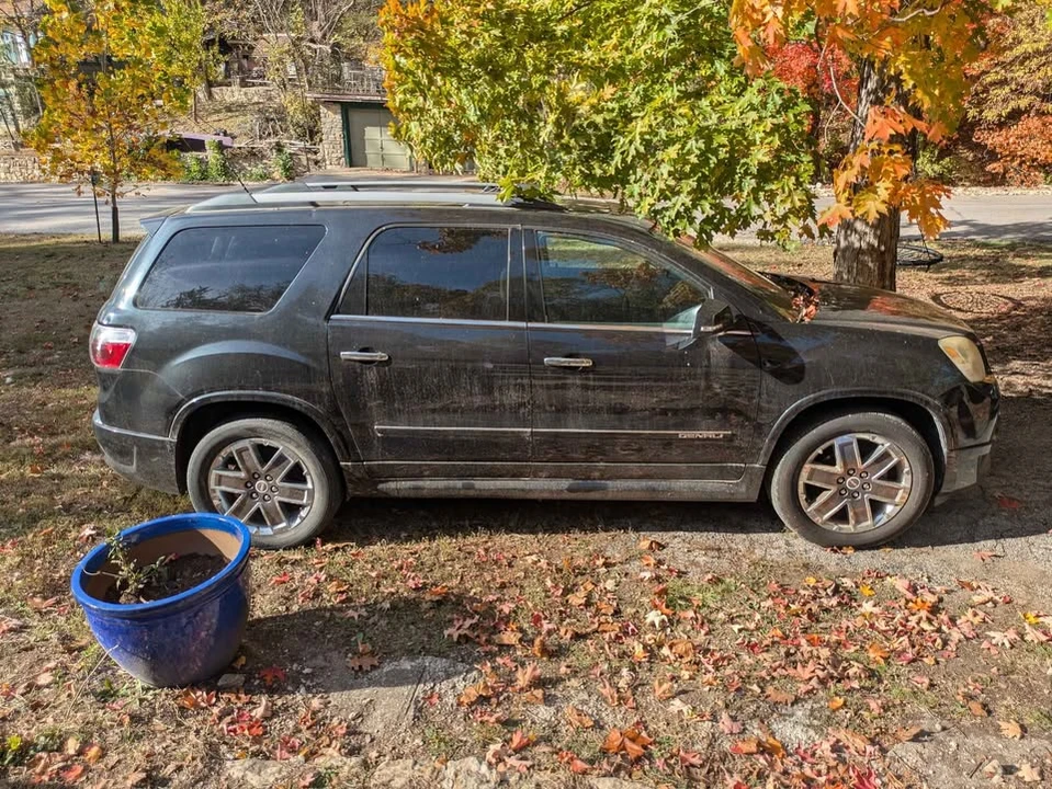 2013 GMC Acadia - Image 2 of 5
