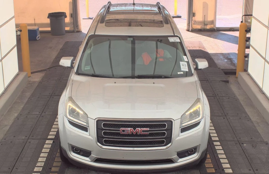 2013 GMC Acadia - Image 2 of 11