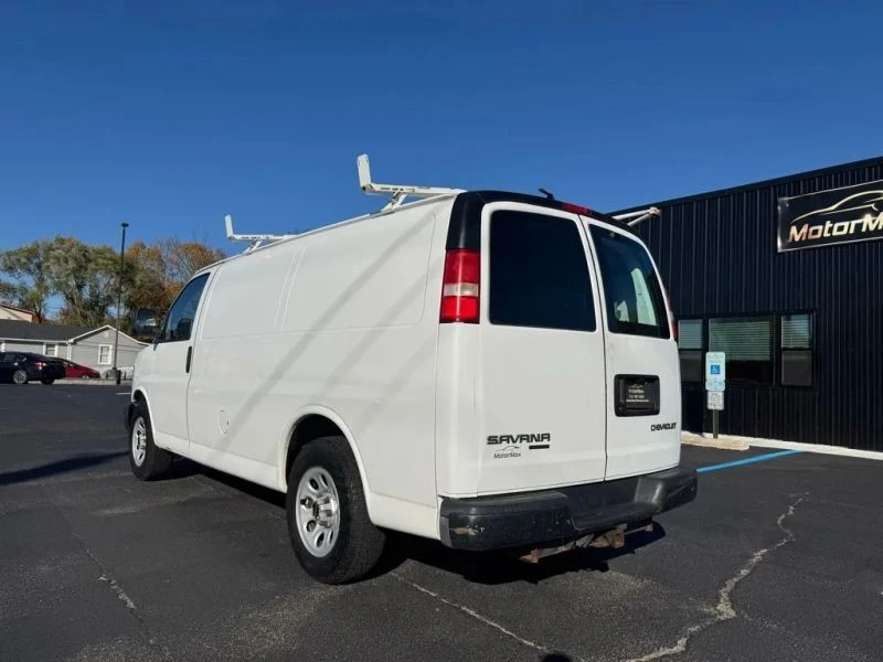 2013 GMC Savana - Image 2 of 6