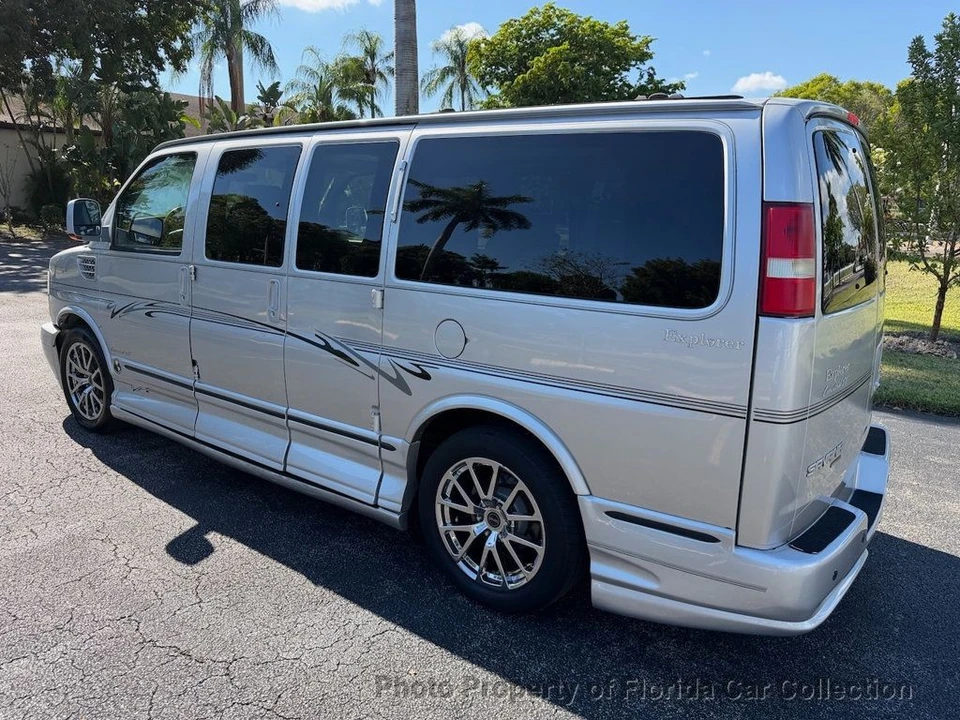 2013 GMC Savana - Image 3 of 12