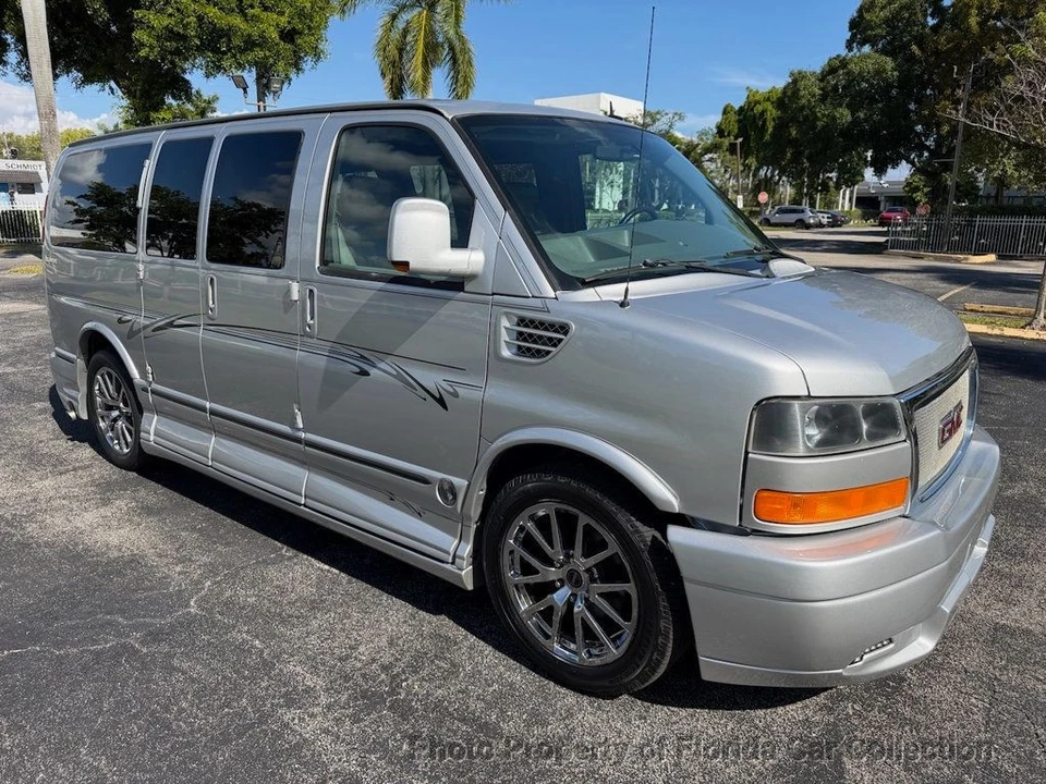 2013 GMC Savana - Image 2 of 12