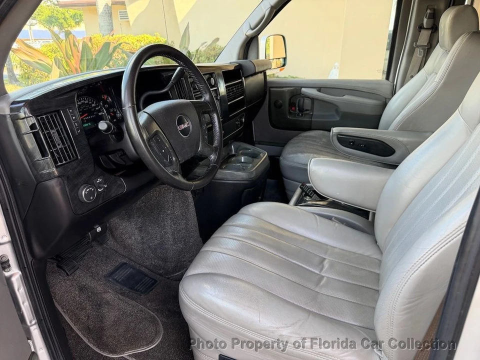 2013 GMC Savana - Image 7 of 12