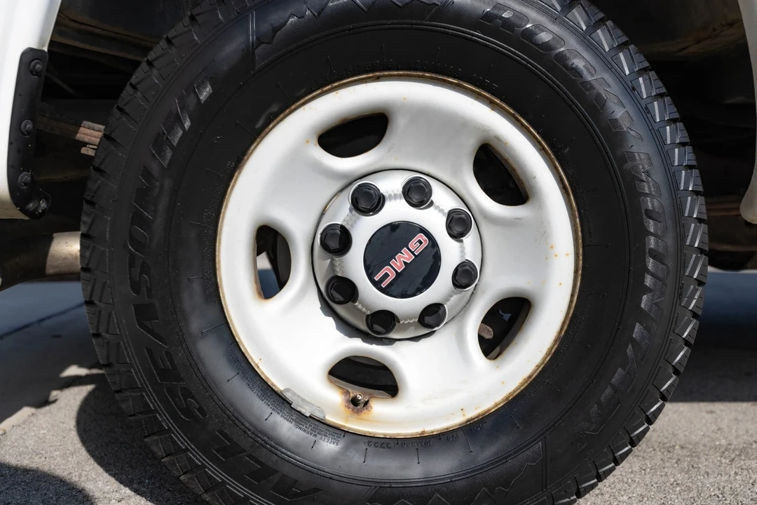 2013 GMC Savana - Image 16 of 21