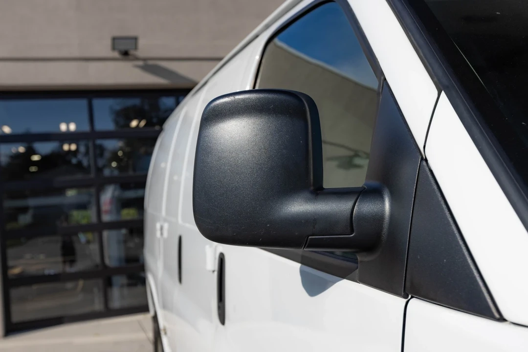 2013 GMC Savana - Image 18 of 21