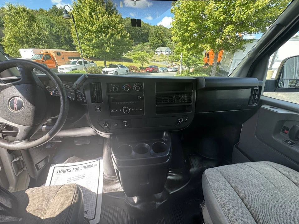 2013 GMC Savana - Image 16 of 18