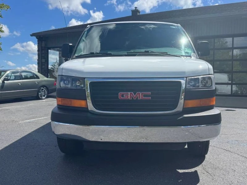 2013 GMC Savana - Image 6 of 12